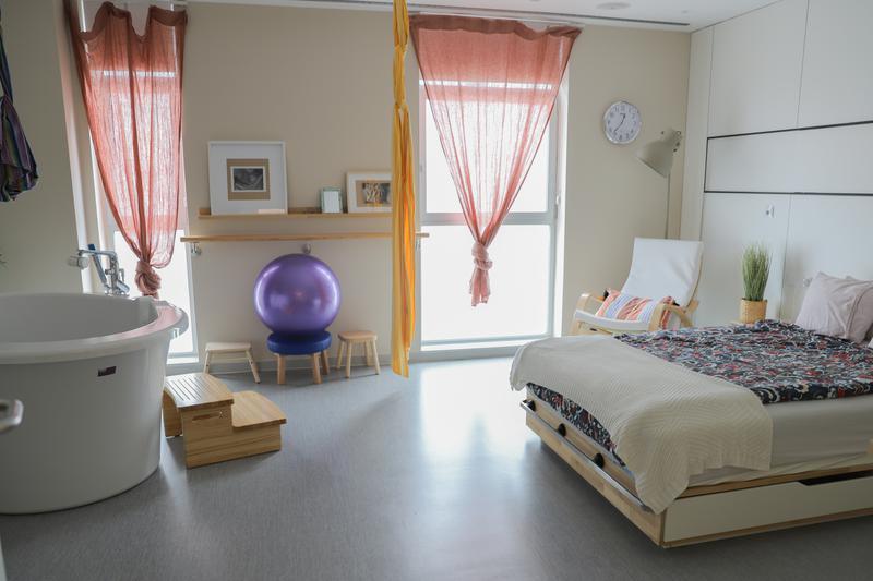 Un 50% dels naixements a la Casa de parts Laietània de Can Ruti són a l'aigua