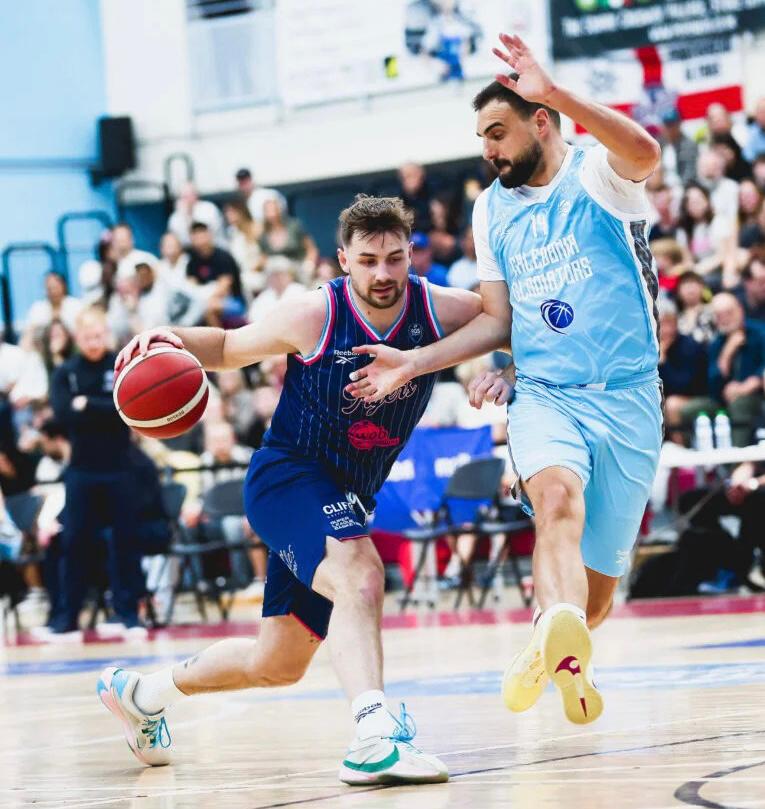 Albert Ventura té una proposta per renovar al Caledonia Gladiators de Glasgow