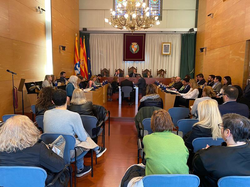 El govern municipal no tornarà les claus als ocupes dels habitatges desallotjats de l'illa de Canigó