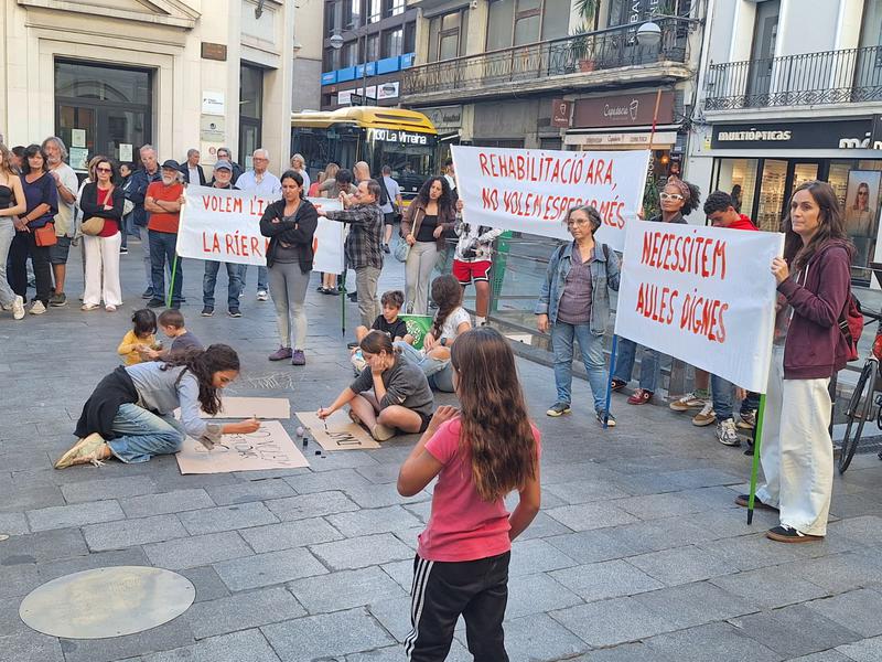 Veu unànime al ple per defensar la construcció de l'Institut La Riera