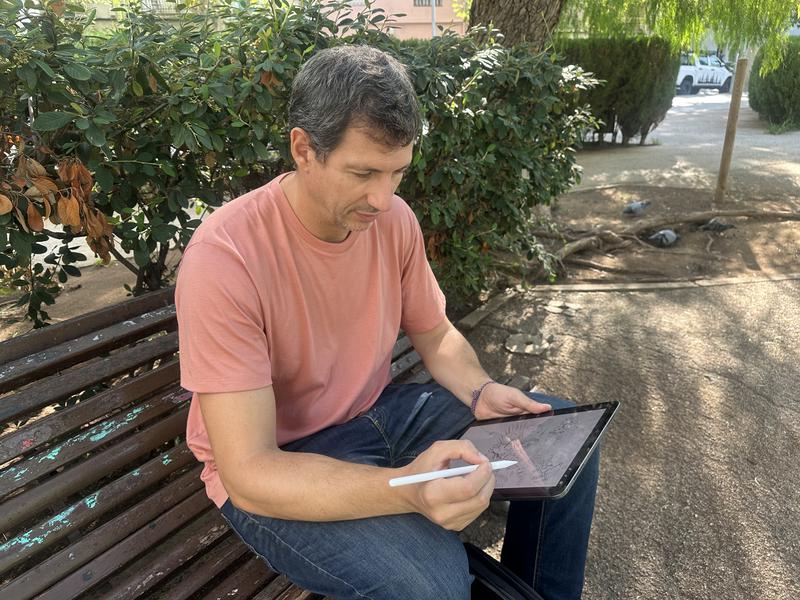 El badaloní Albert Miquel Sánchez inicia un micromecenatge per publicar el seu primer còmic en paper