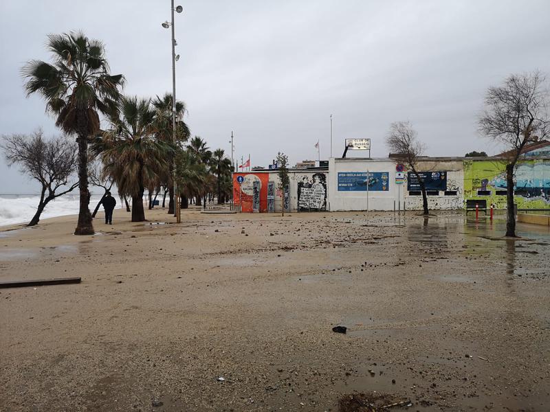 LLEVANTADA PLATJA PESCADORS