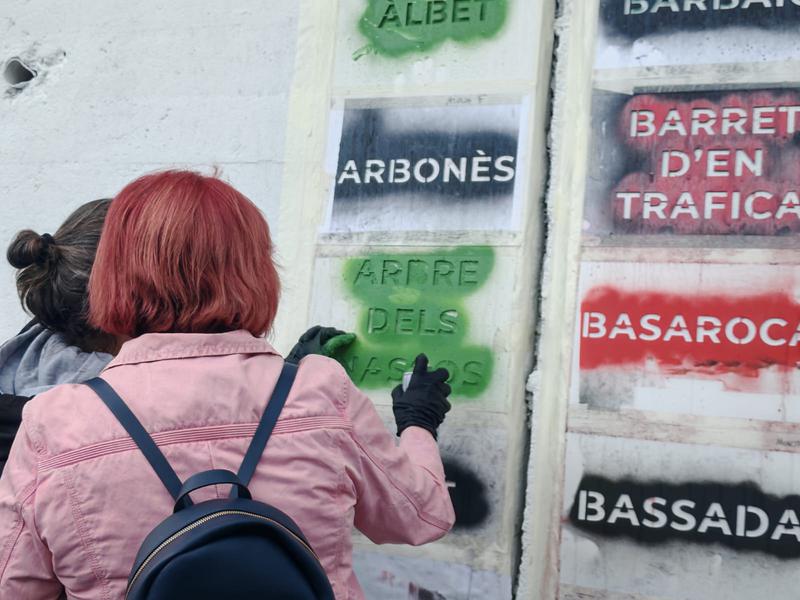 La Biblioteca de Can Peixauet recupera 200 paraules en català en desús per tornar-les a l'espai públic