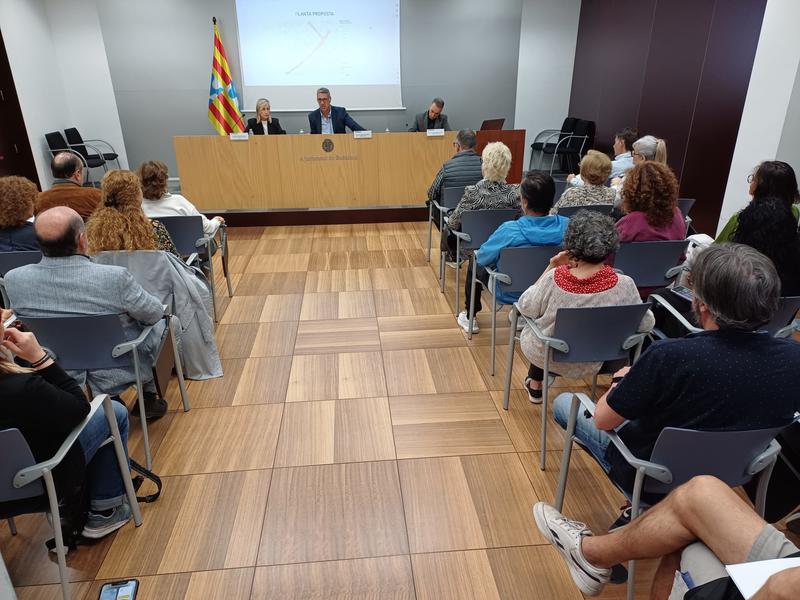 Pacificació comerciants i Ajuntament reunió 3