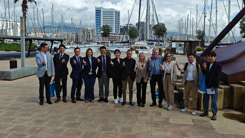 El Port de Badalona ha rebut la visita oficial d'una delegació del Govern de Corea del Sud
