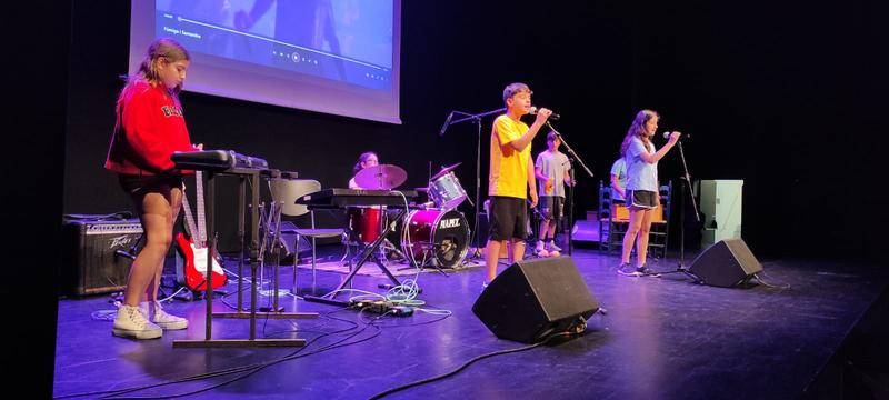 Badabandes: música a les portes de l'adolescència
