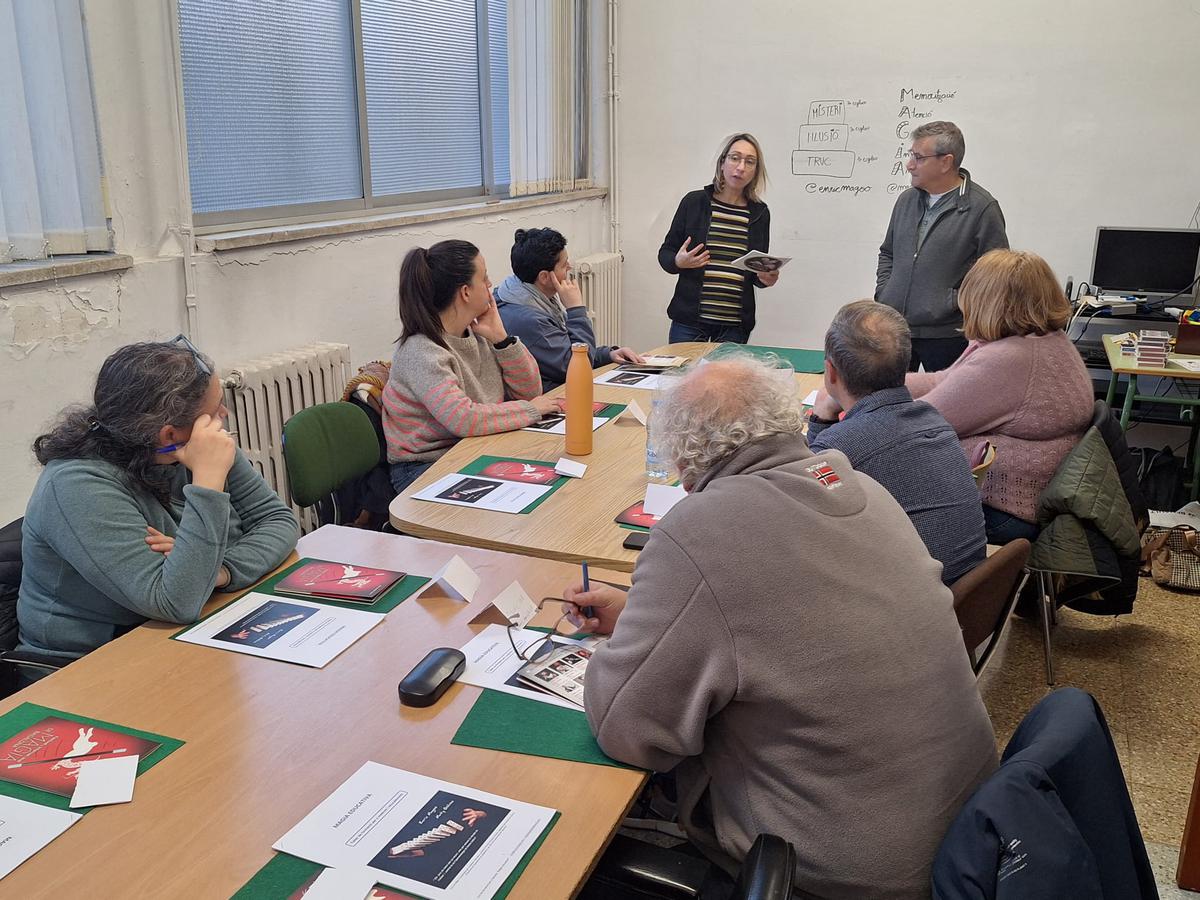 Arrenca la novena edició del curs de màgia i il·lusionisme per a docents