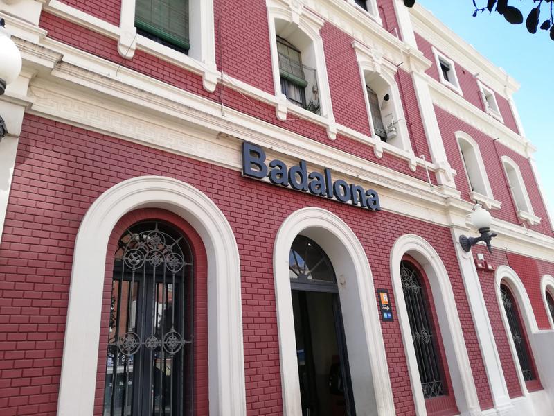 ESTACIO TREN BADALONA RENFE 1