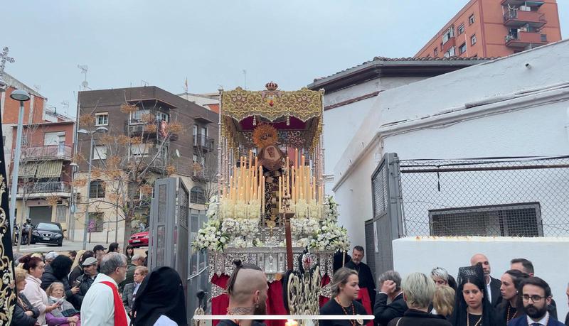 La Processó de Llefià commemora els 25 anys de l'arribada de la imatge del Sant Enterrament