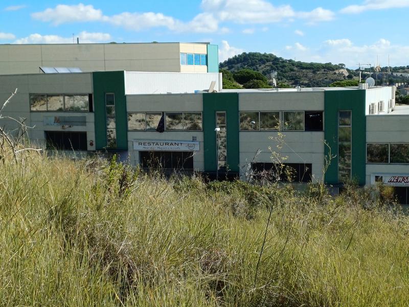 Veïns de Bonavista demanen més presència policial a les naus buides del barri