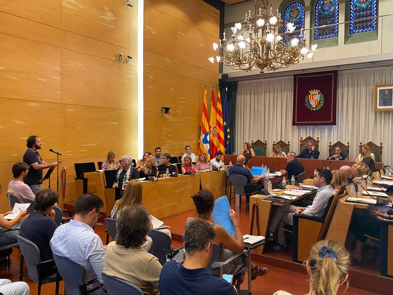 El govern tomba una moció per l'equiparació salarial de la plantilla de Badalona Comunicació