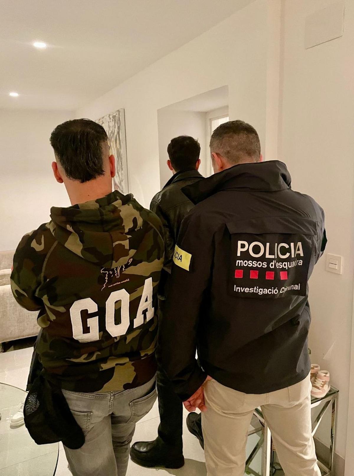 Dispositiu policial contra una organització transnacional implicada en el tràfic d'haixix