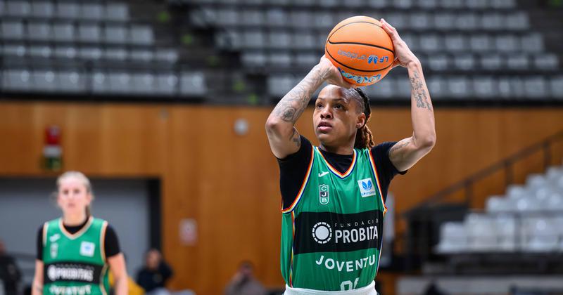 Delicia Washington deixa la Penya