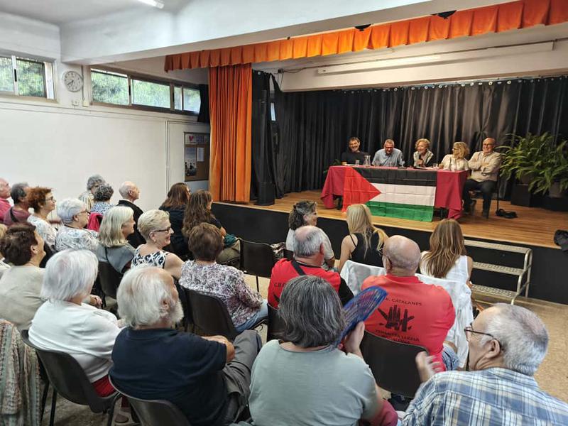 2 Òscar Camps reivindica a Badalona la solidaritat: “Els que atien l’odi criden molt, però són pocs”