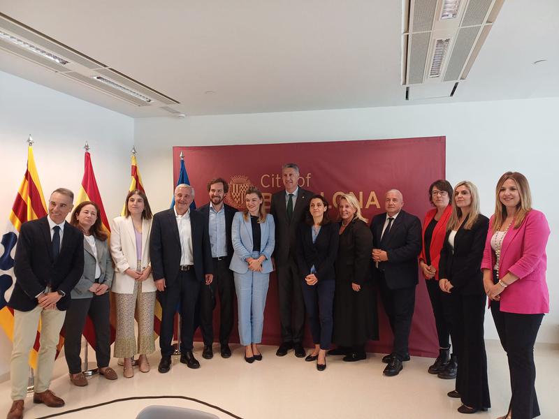Albiol denuncia davant d'eurodiputats que la llei d'habitatge de Sánchez no funciona