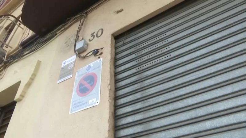 Els veïns de Coll i Pujol, escèptics amb la proposta d'ERC de regular els clubs cannàbics a Badalona
