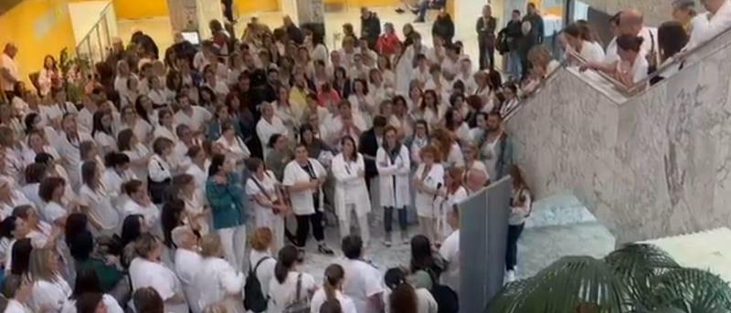 Nova aturada dels treballadors del Germans Trias per reclamar un augment de la plantilla 