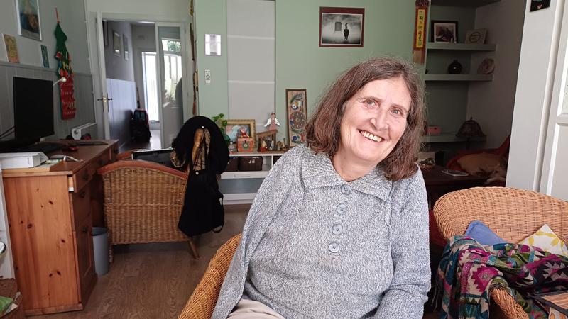 La veïna que acull exocupants del B9 reclama la implicació de l'administració local