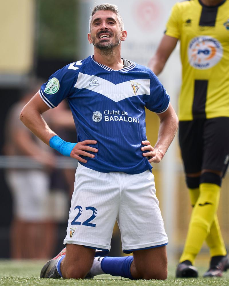 El CF Badalona rep al Can Vidalet