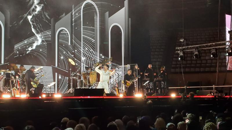 Dimash omple l'Olímpic