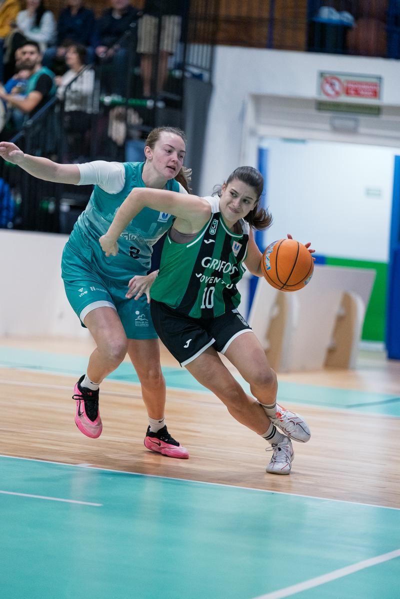 Segona derrota seguida a Estepona (66-62)