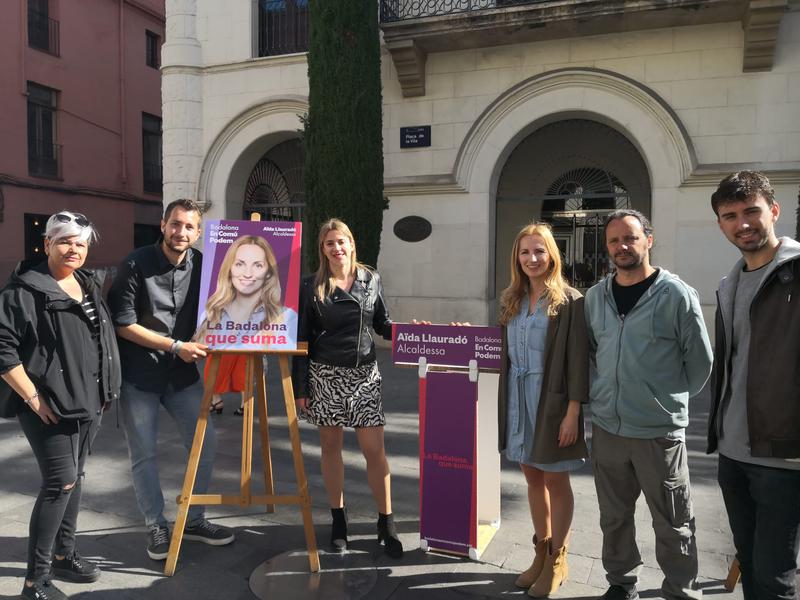 El lema 'La Badalona que suma' protagonitza el cartell de campanya de Badalona en Comú Podem