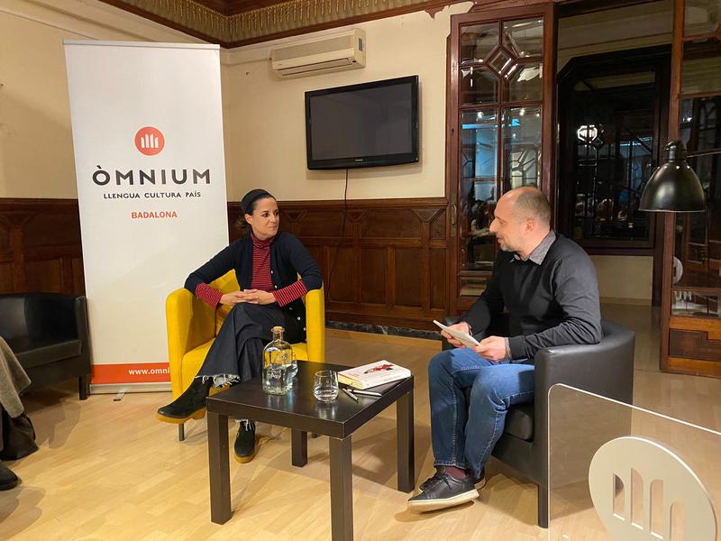 L'escriptora Gemma Ruiz ha presentat la novel·la "Les nostres mares"