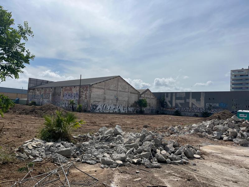2 L’AFA de la Badalona Port celebra l’inici de les obres, però manté l'escepticisme de cara la construcció de la futura escola
