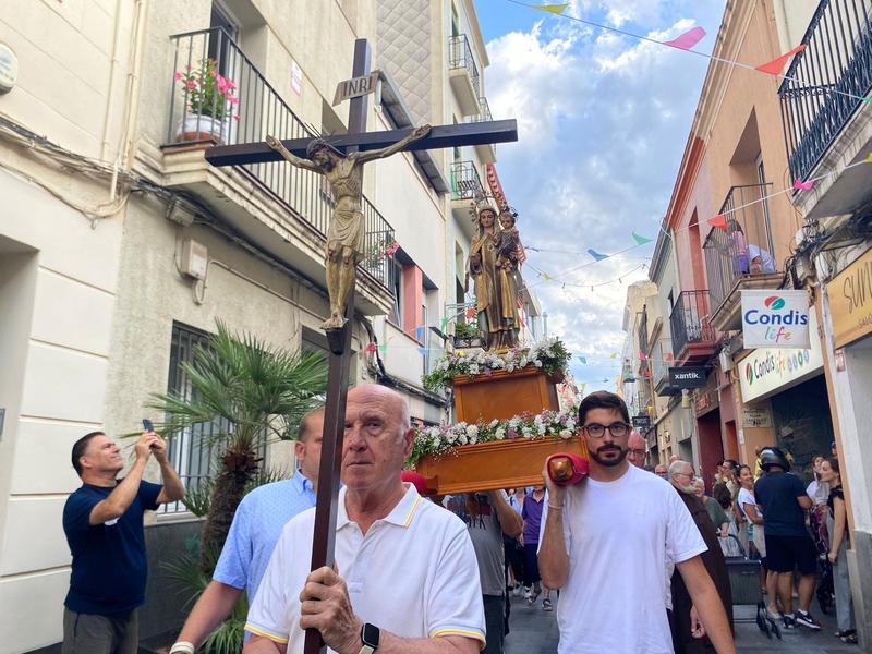 La processó de la Mare de Déu del Carme commemora el centenari del convent