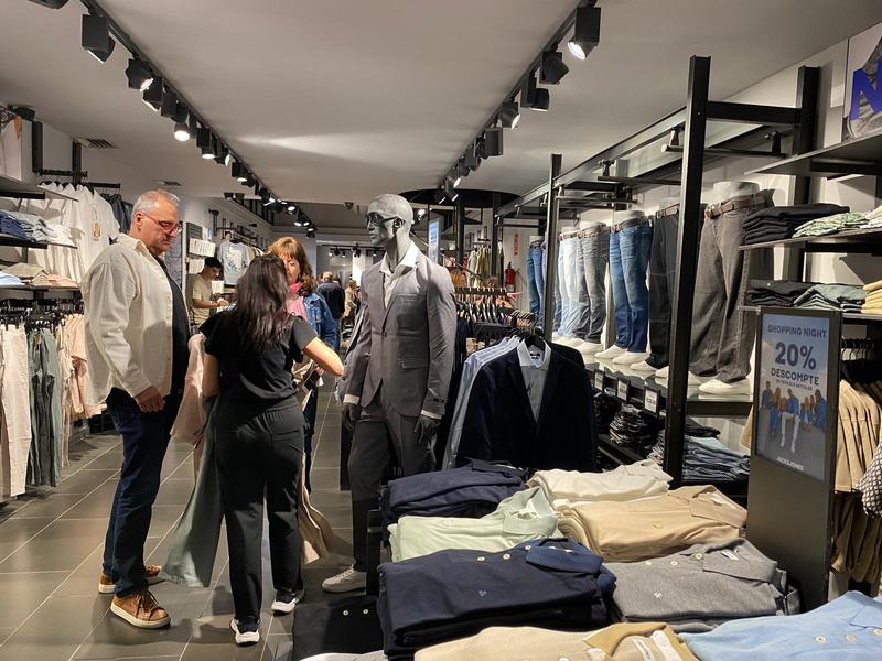 shopping night (1)
