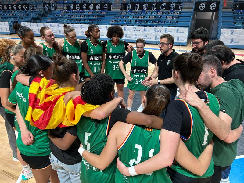 Plata femenina i bronze masculí per la Penya en els Campionats d'Espanya Júnior