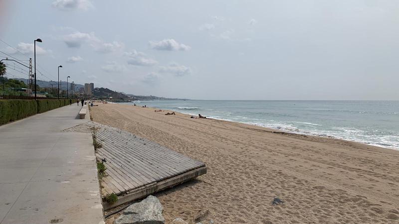 La platja de la Barca Maria tindrà dutxes aquest estiu