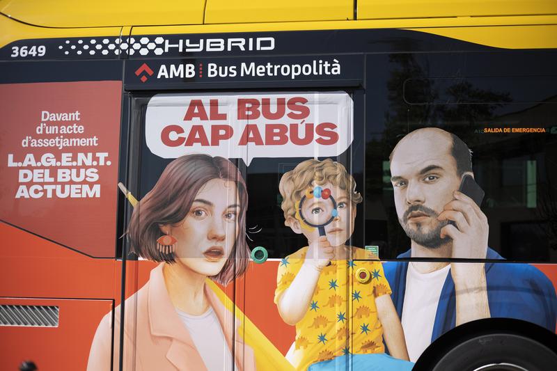En marxa una campanya contra la violència masclista als autobusos metropolitans
