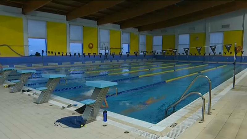 FAMPAS Badalona reclama al govern equipaments alternatius on poder fer natació durant les obres de la piscina municipal 