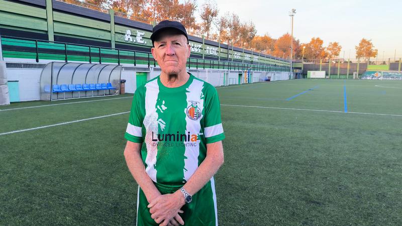 El badaloní de 95 anys que s'entrena cada dia: camina, corre i surt a ballar