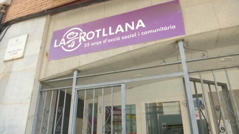 5 voluntaris internacionals arriben a La Salut de la mà de la Rotllana