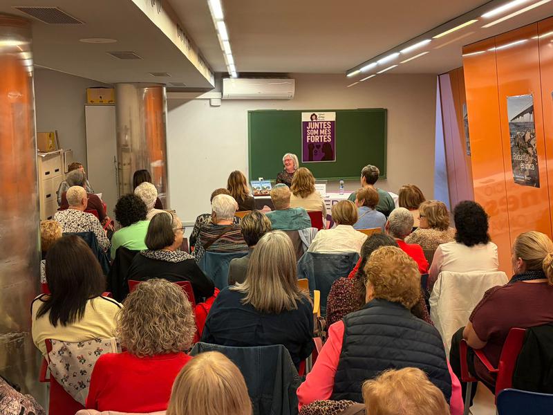 La violència econòmica de gènere és una de les formes més antigues d'abús 