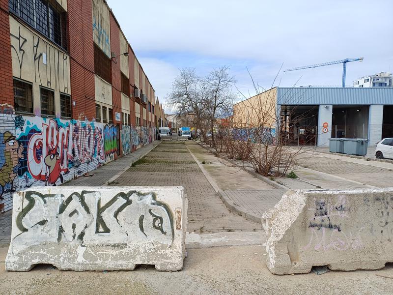 Carrer Cosidores tanca abocament il·legal La Mora 2