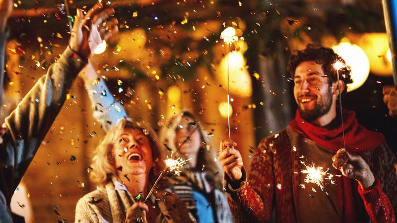 Com vivim el Cap d'Any a Badalona? Una nit de tradicions i supersticions