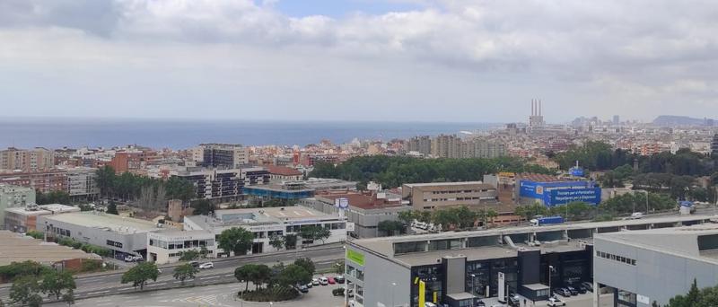Petits i mitjans empresaris del Barcelonès alerten dels efectes dels aranzels de Trump
