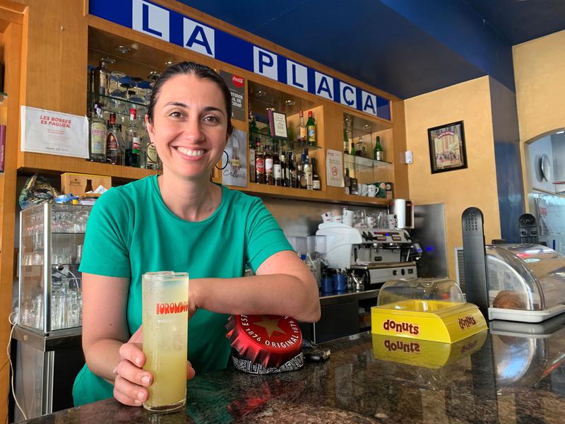 Xiqueta de Montgat: 'Sempre m'he trobat amb bones experiències amb la gent que ve a visitar-me al bar'