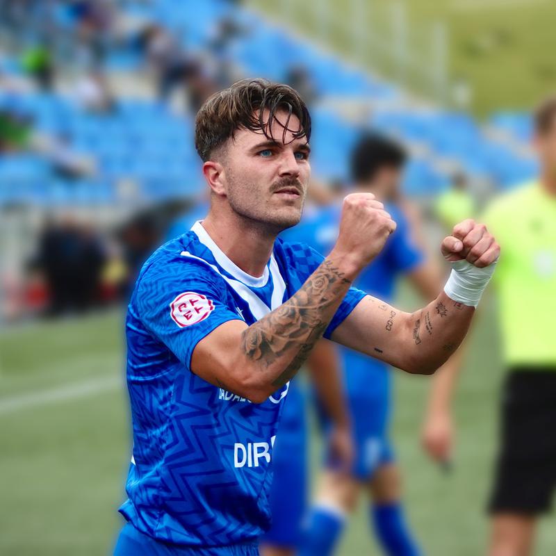 Toni Larrosa continuarà d'escapulat
