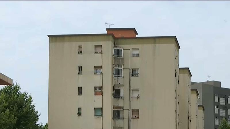 La morositat, les ocupacions i les punxades de llum, principals causes de la degradació del parc d'habitatge a Sant Roc