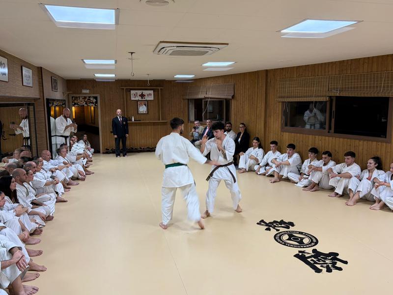 WhatsApp Image 2025-11-12 at 22.42.51 (2)