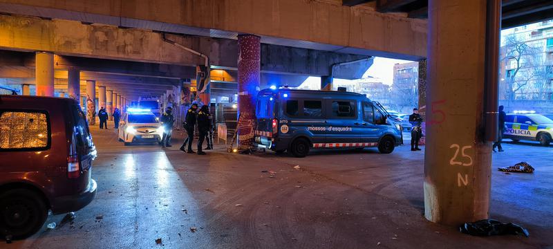 Tres detinguts en un operatiu al mercat de la misèria