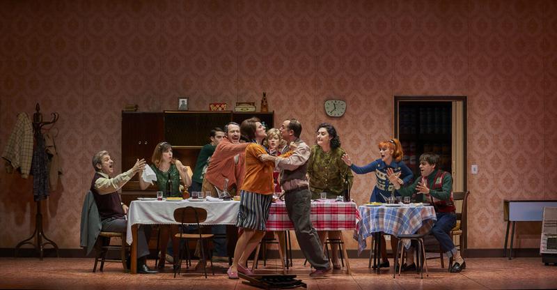Una obra del TNC i una altra del Teatre Lliure faran parada a Badalona en la seva gira aquest 2025