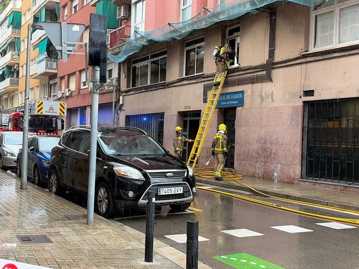 Incendi sense ferits a la Llar dels Sords de Badalona