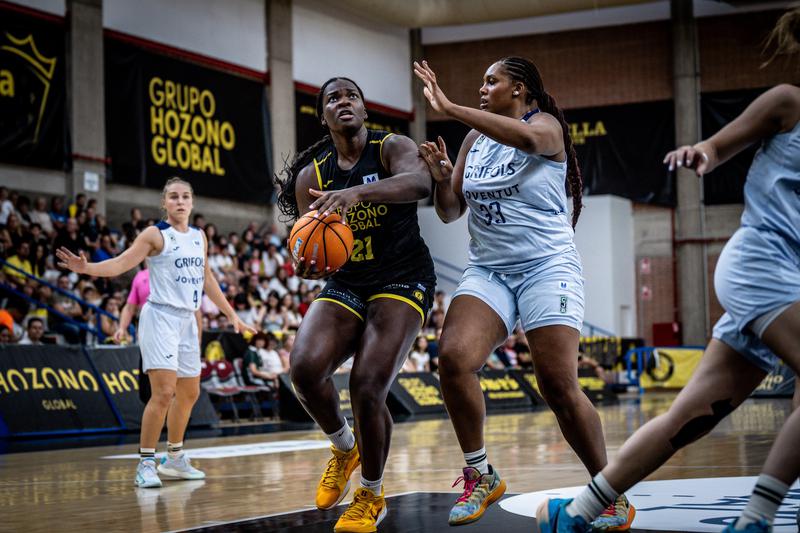 Un triple de Laia Lamana en l'últim sospir dóna la victòria a la Penya a Múrcia (57-58)