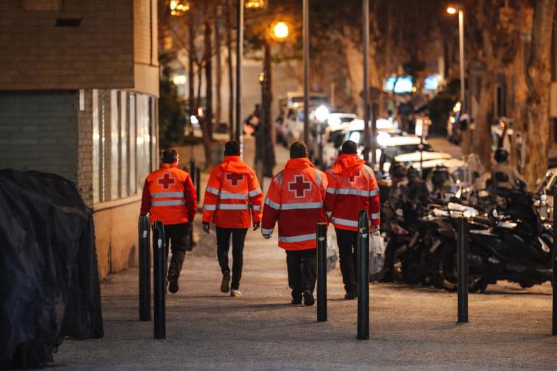 Creu Roja atén 1.100 persones durant l'onada de fred a tot Catalunya