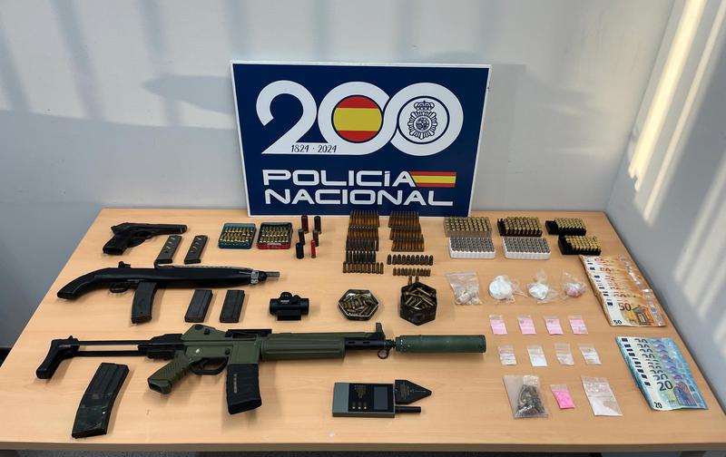 Detinguts dos homes vinculats als narcotraficants que volien introduir droga a través del Port de Barcelona el 2024